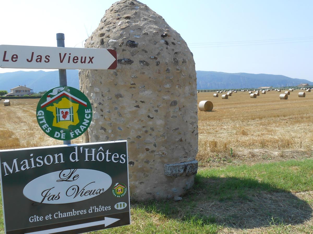 Le Jas Vieux Montfort (Alpes-de-Haute-Provence)